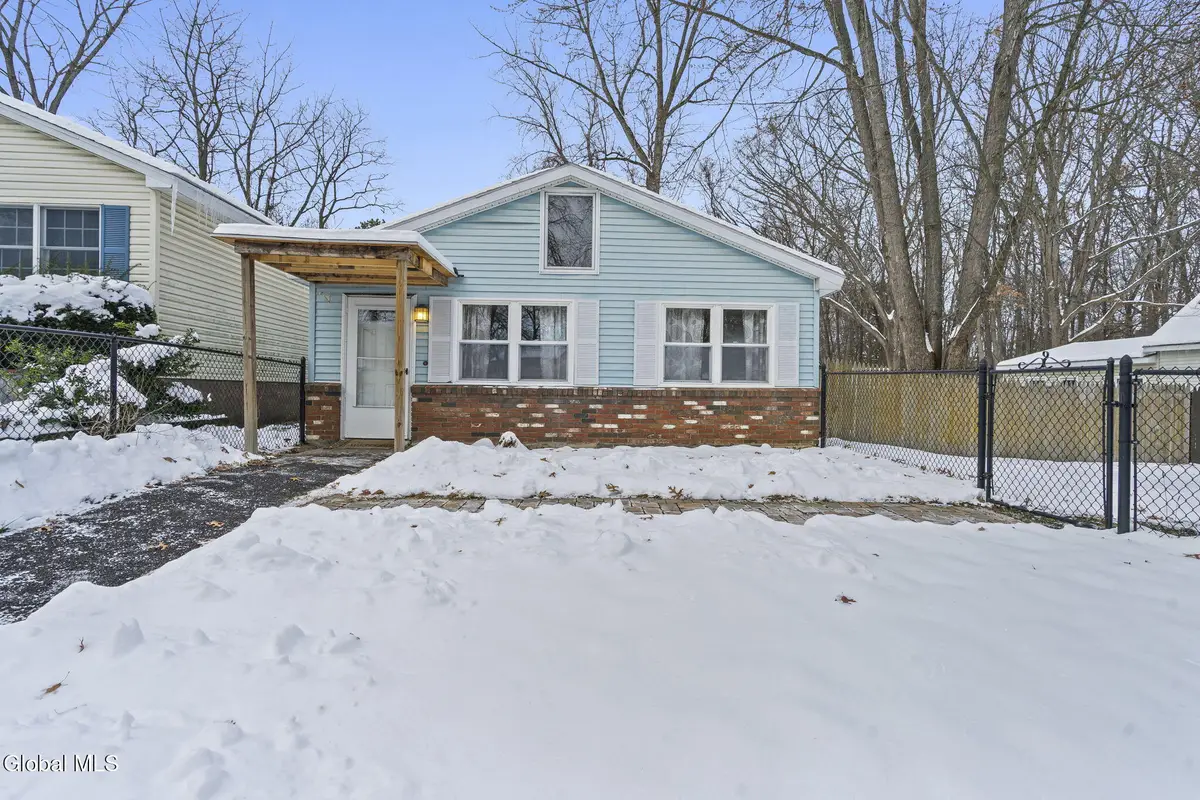 289 Donald Avenue, Schenectady, NY 12304 - Image #1