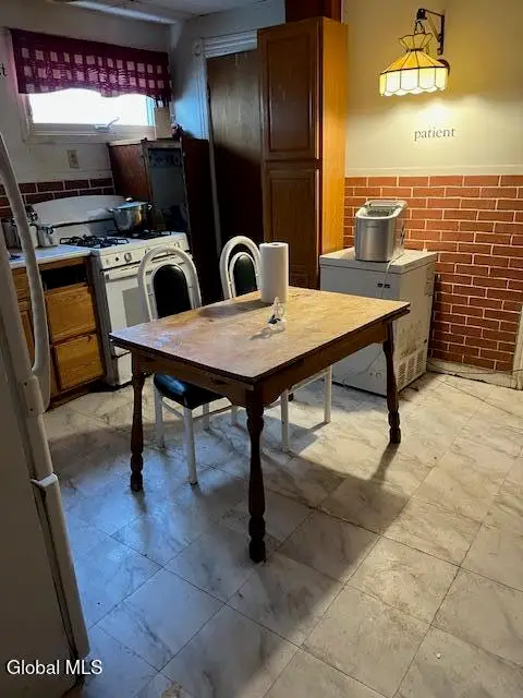 102 Degraff Street, Schenectady, NY 12308 - Image #3