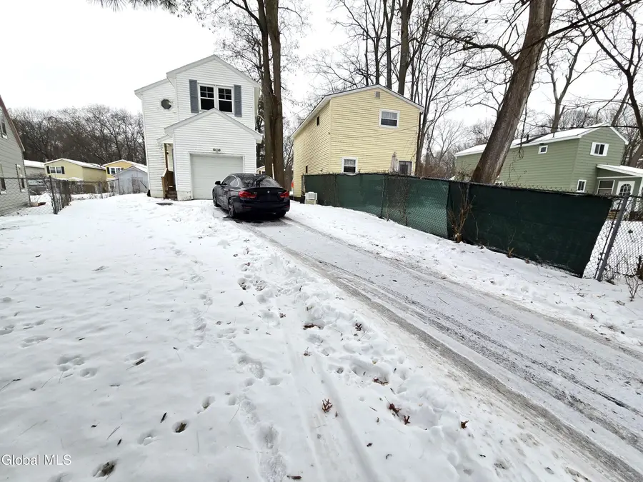 260 Donald Avenue, Schenectady, NY 12304 - Image #3