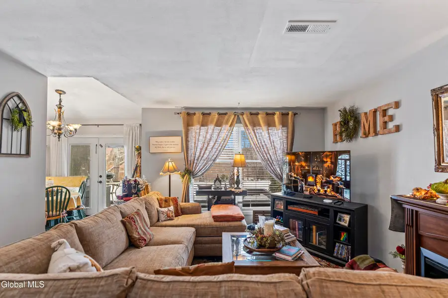 15 Stirrup Drive, East Greenbush, NY 12061 - Image #3