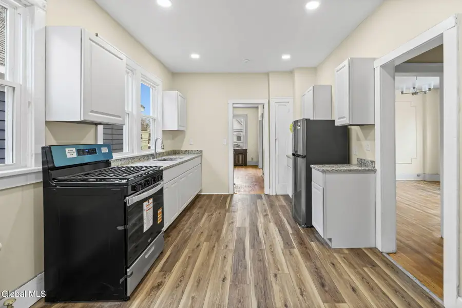 902 Park Avenue, Albany, NY 12208 - Image #3