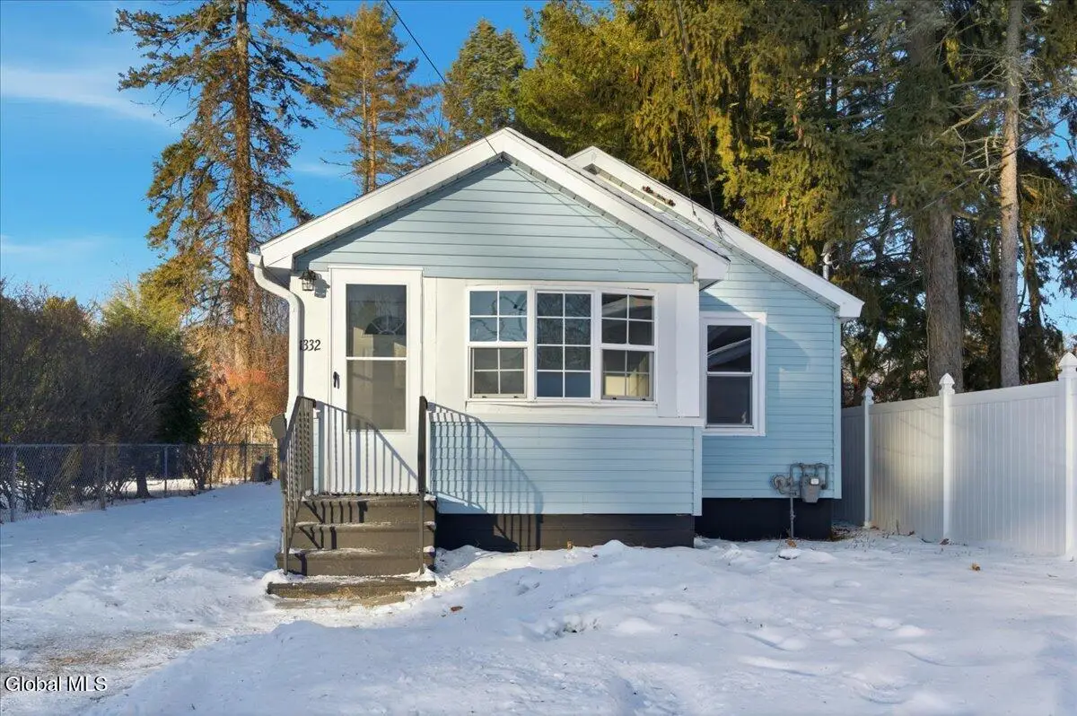 1332 Floral Avenue, Rotterdam, NY 12306 - Image #1