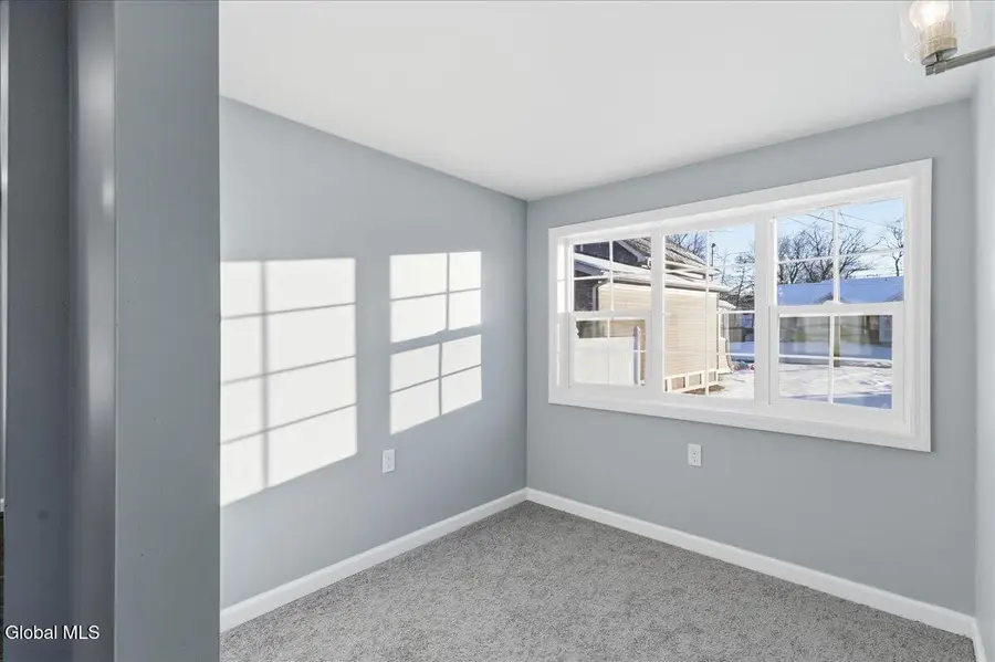 1332 Floral Avenue, Rotterdam, NY 12306 - Image #3