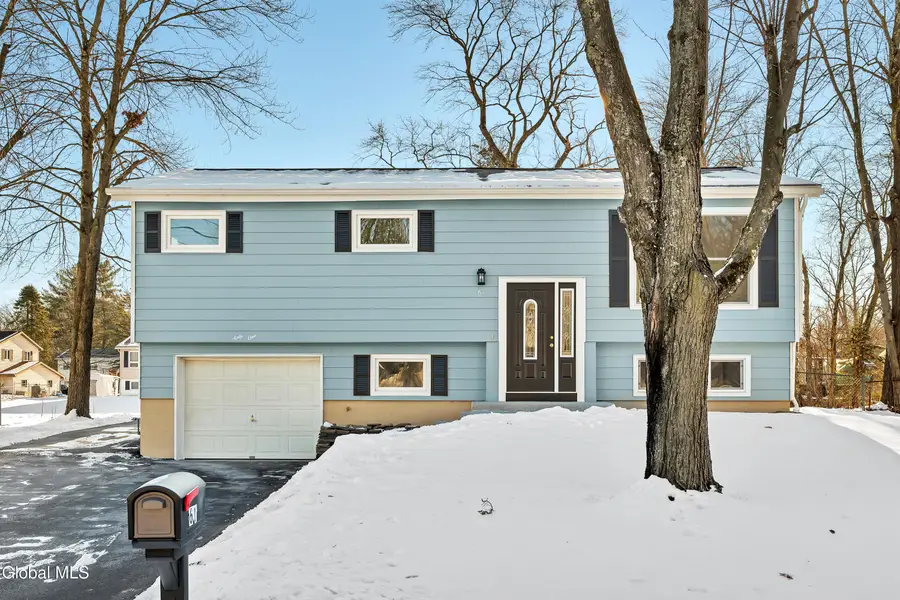 61 Rapple Drive, Colonie, NY 12205 - Image #2