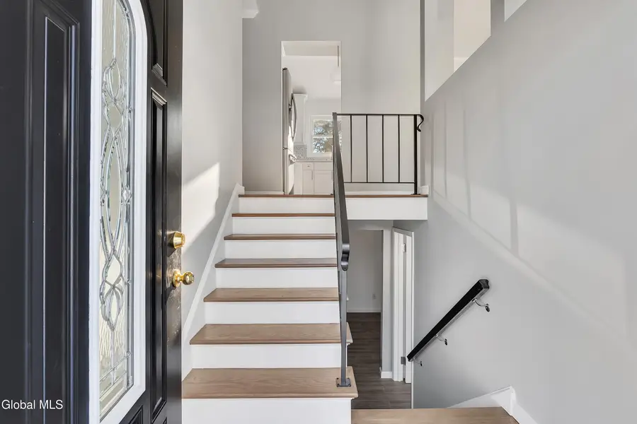 61 Rapple Drive, Colonie, NY 12205 - Image #3