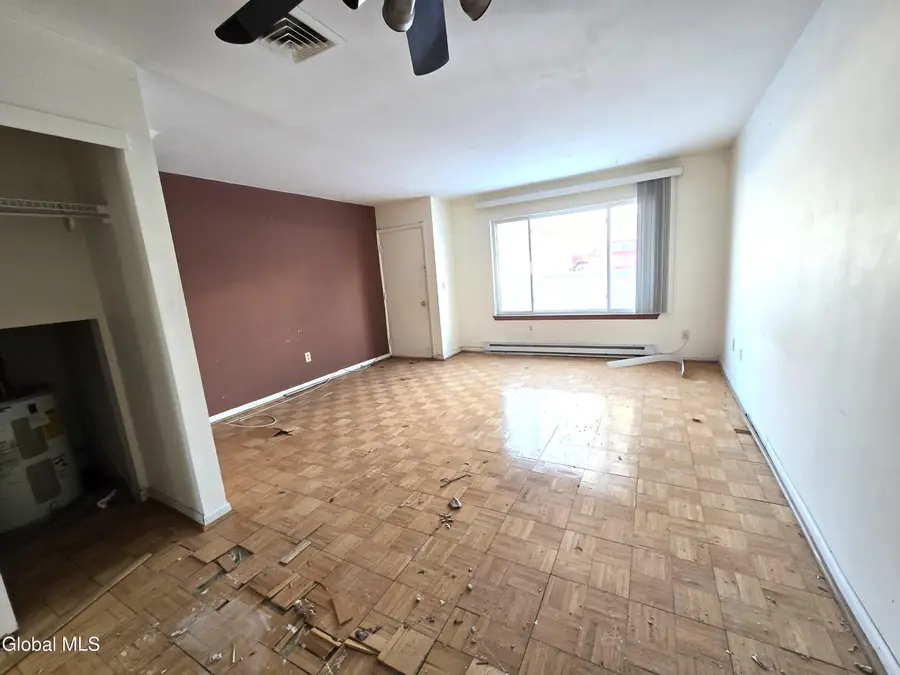 1005 Rockport Court, East Greenbush, NY 12061 - Image #3