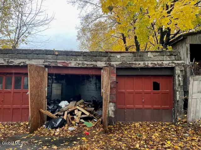 23 Glen Avenue, Troy, NY 12180 - Image #3