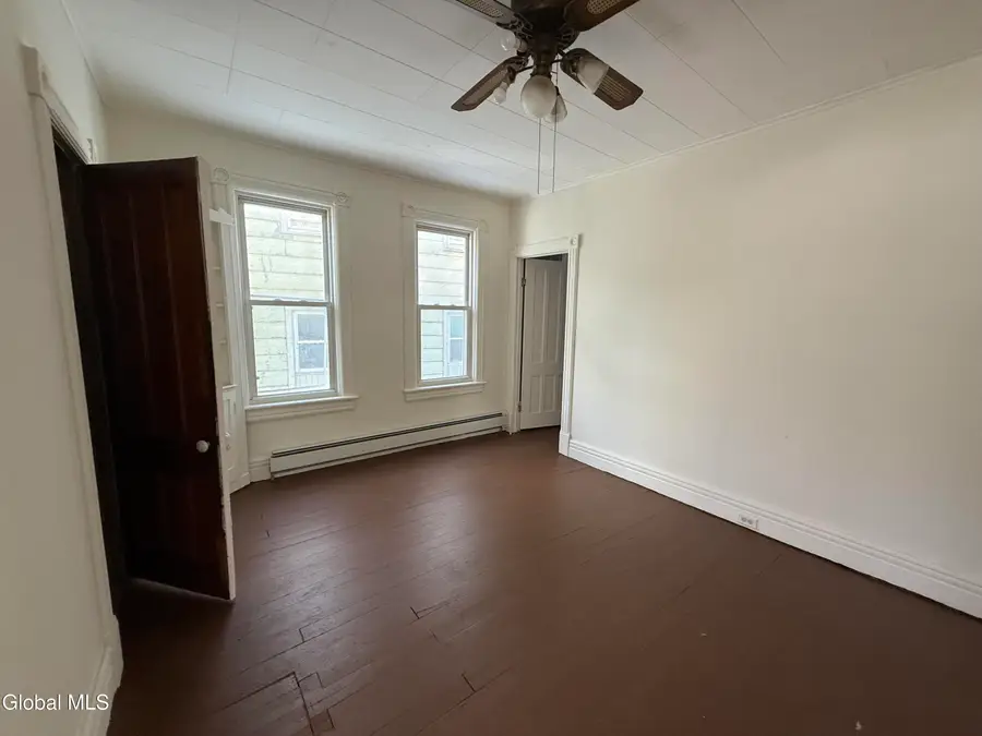 6 Blood Street, Amsterdam, NY 12010 - Image #3