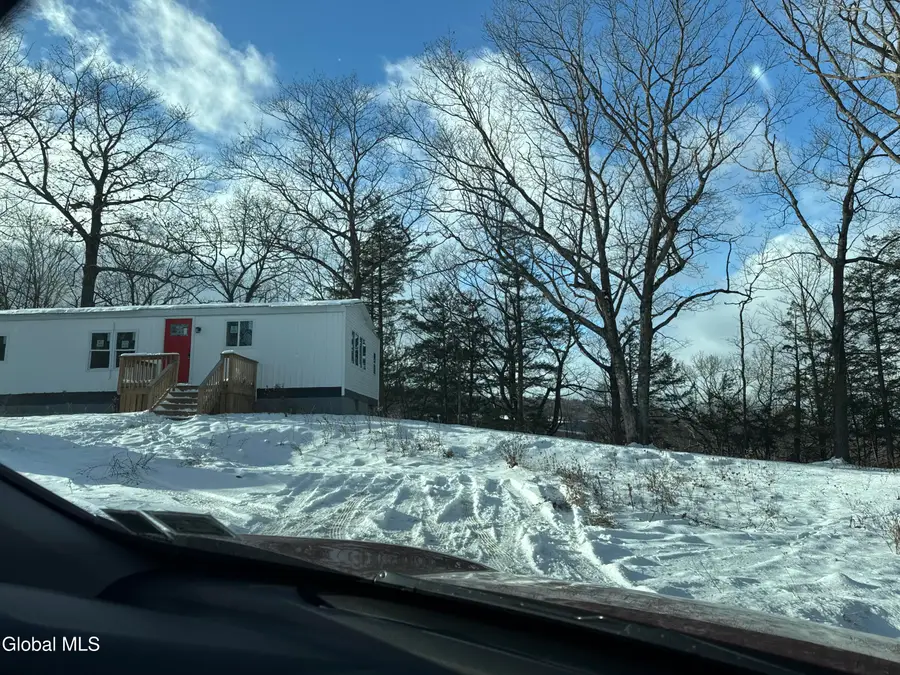 4711 Pattersonville-rynex Corners Road, Pattersonville, NY 12137 - Image #3