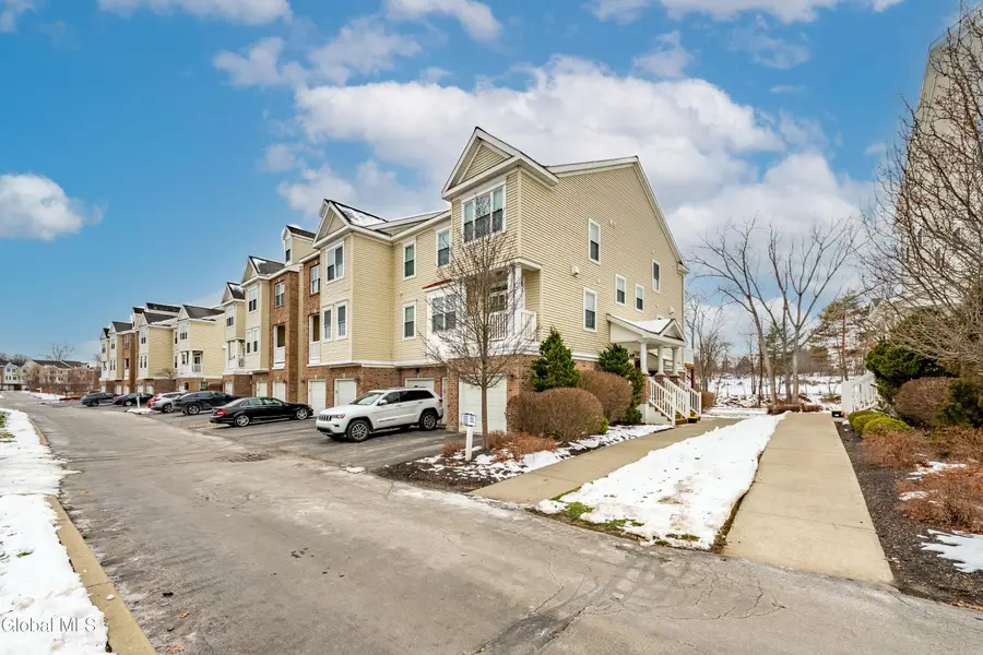 3202 Admirals Walk Drive, Cohoes, NY 12047 - Image #3