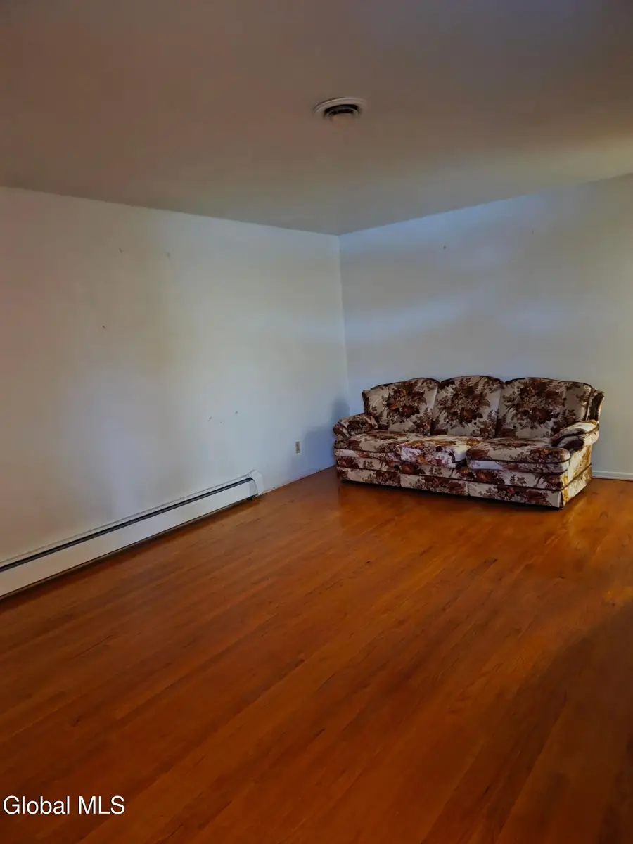 37 Briar Avenue, Albany, NY 12203 - Image #3