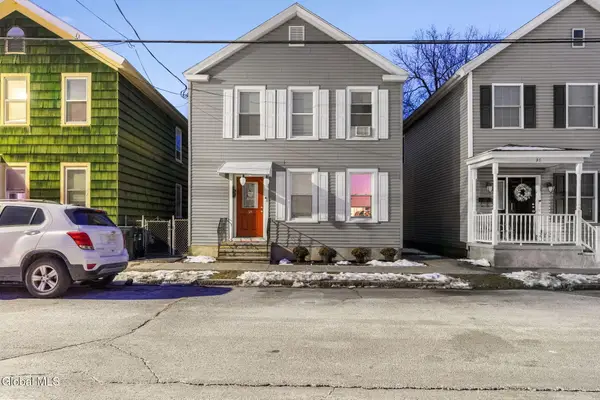 38 James Street, Green Island, NY 12183