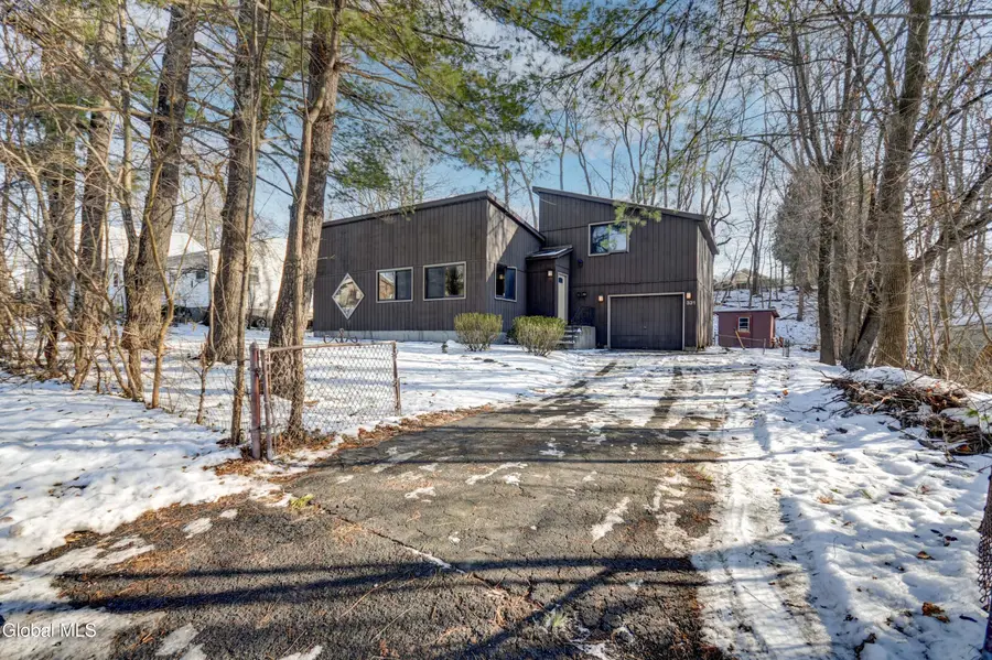 331 13th Street, Schenectady, NY 12306 - #2