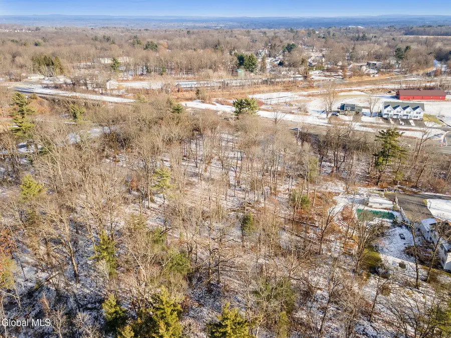 L12 Rr 9w, Selkirk, NY 12158 - Image #2