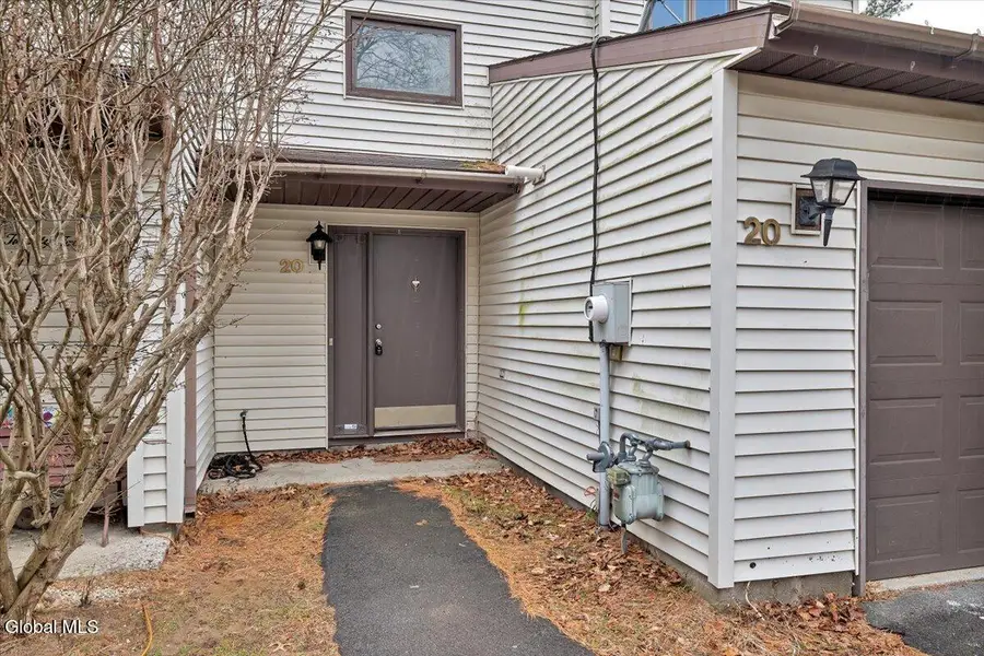 20 Heartwood Court, Clifton Park, NY 12065 - Image #3