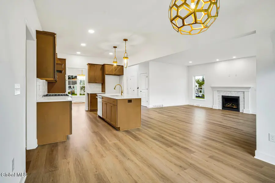 11 Stone Creek Drive, East Greenbush, NY 12061 - Image #3