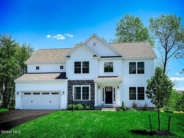 14 Stone Creek Drive, East Greenbush, NY 12061