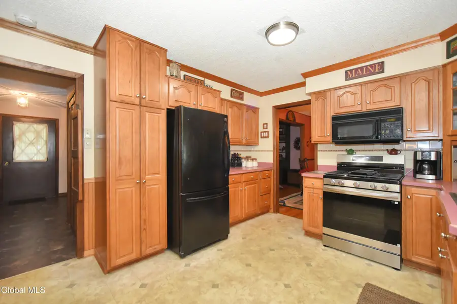 9 Northwood Drive, Ballston Spa, NY 12020 - Image #3