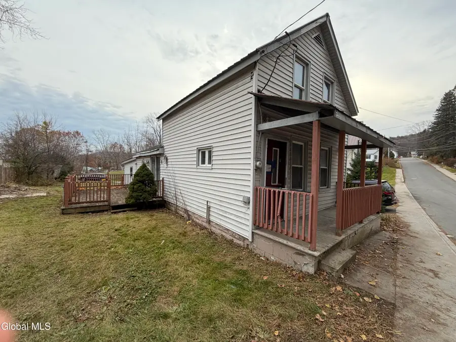 5 Elizabeth Street, Port Henry, NY 12974 - Image #3