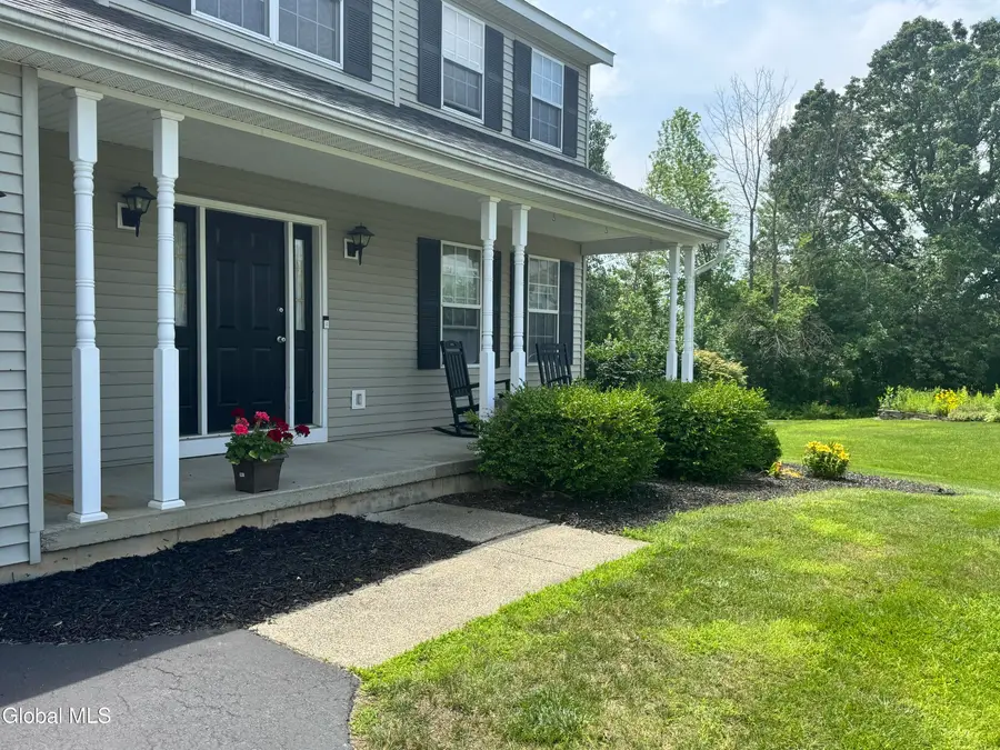 3 Buttercup Court, Waterford, NY 12188 - Image #2