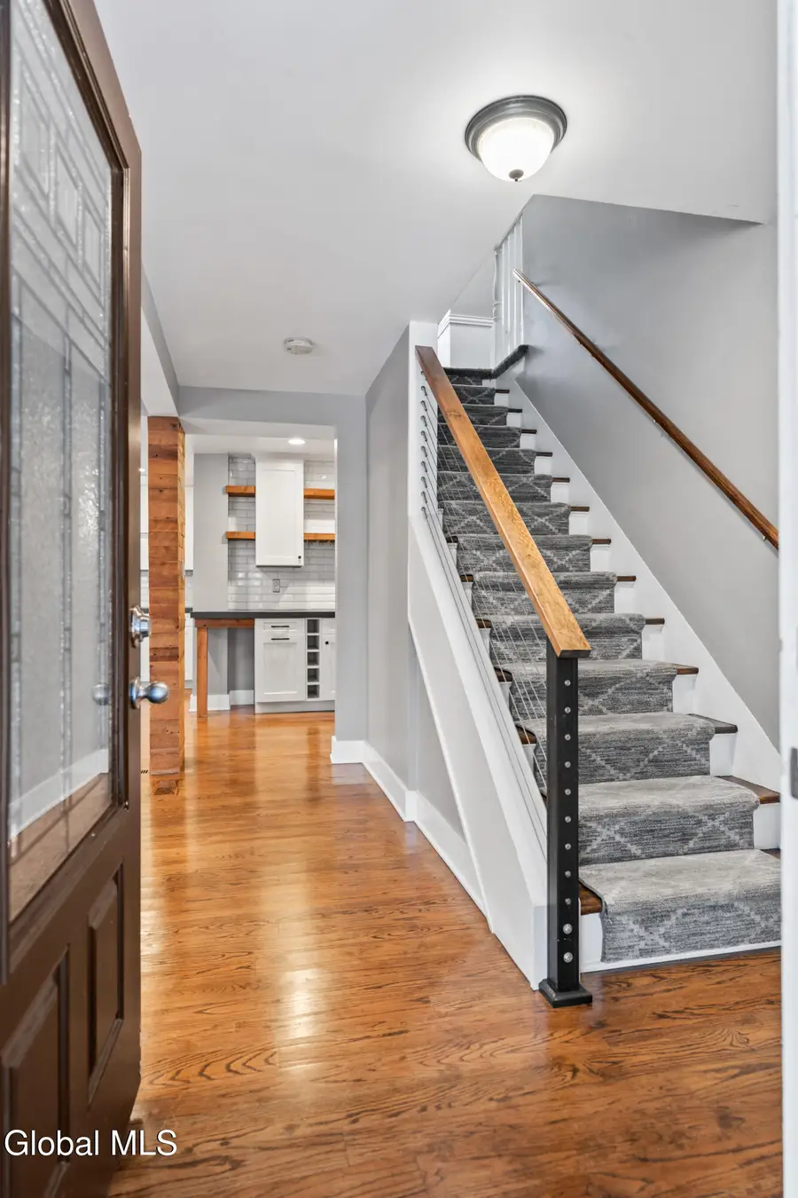 9 Van Dyke Avenue, Amsterdam, NY 12010 - Image #2