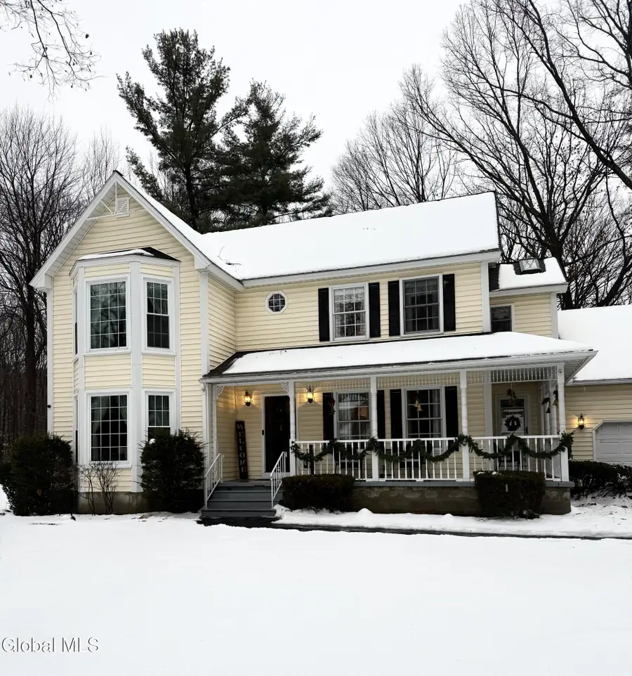 38 Deer Run Hollow, Halfmoon, NY 12065 - Image #2