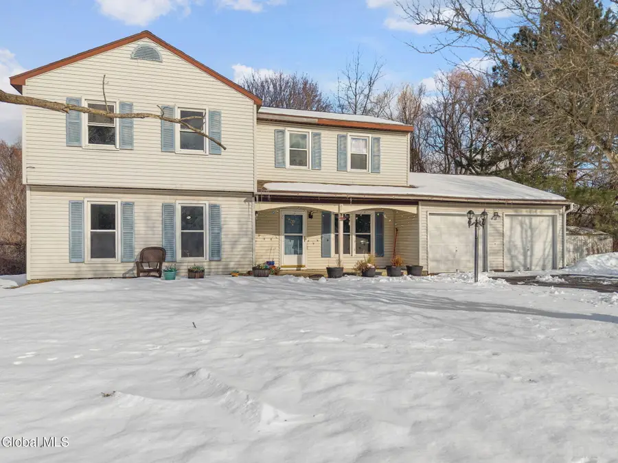 40-42 Hanover Drive, Bethlehem, NY 12054 - Image #2