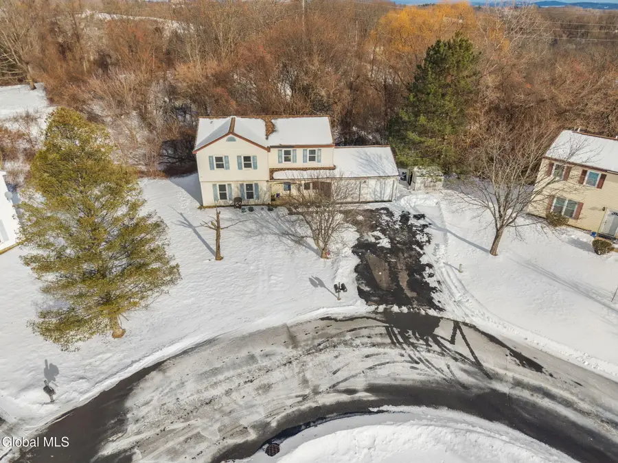 40-42 Hanover Drive, Bethlehem, NY 12054 - Image #3