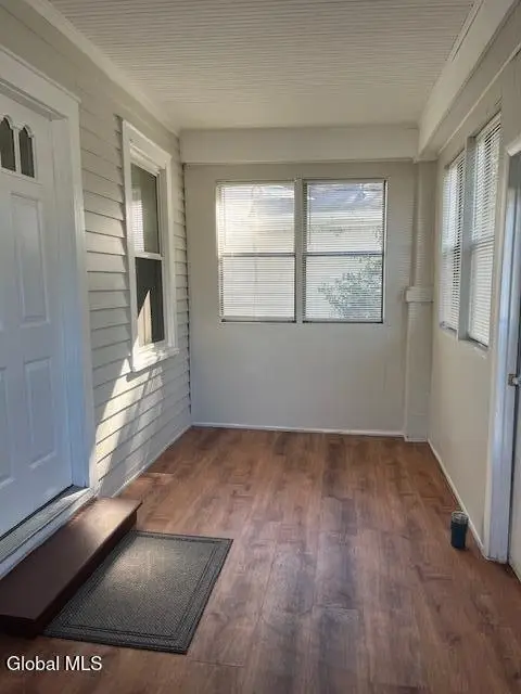 63 Holmes Court, Albany, NY 12209 - Image #2