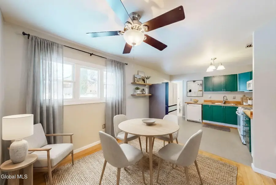 26 Birchwood Drive, Halfmoon, NY 12065 - Image #3