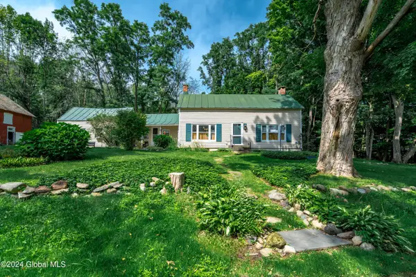 65 Kaydeross Avenue #West, Saratoga Springs, NY 12866