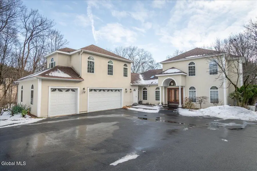 108 Woods Lane, Menands, NY 12204 - Image #2