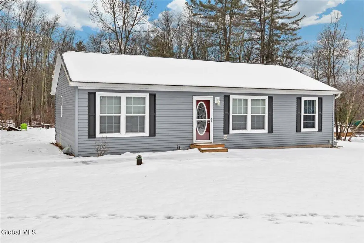 40 2nd Dyke Road, Sand Lake, NY 12018 - Image #1