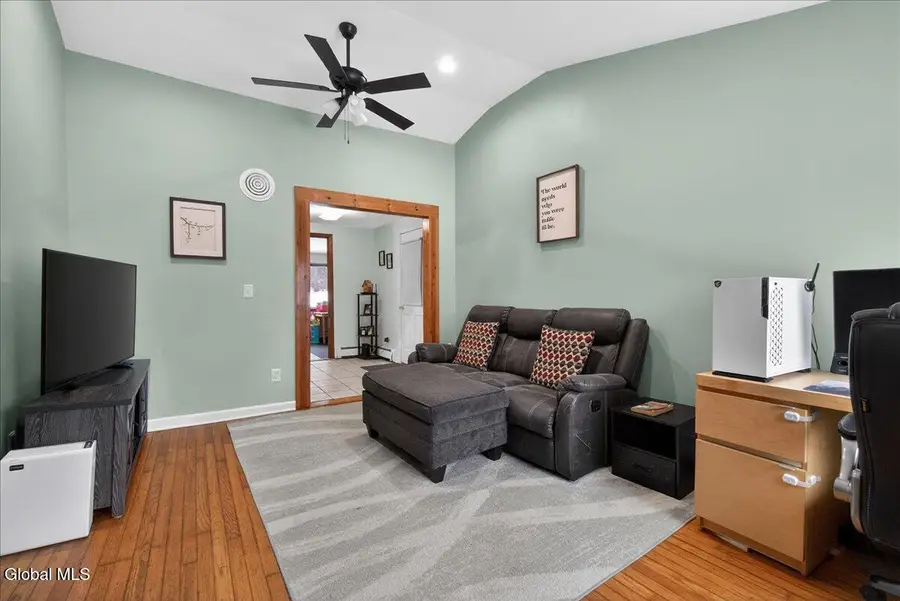 809 Sacandaga Road, Glenville, NY 12302 - Image #3