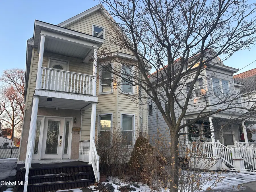 42 Kelton Avenue, Schenectady, NY 12307 - Image #2