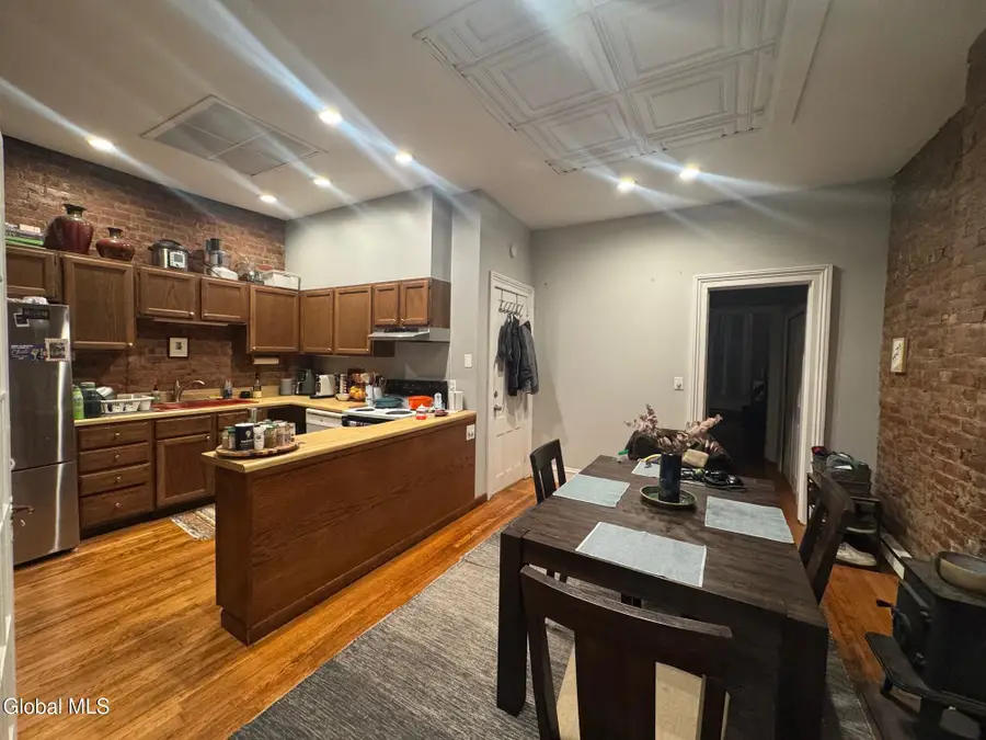 208 Elm Street, Albany, NY 12202 - Image #3