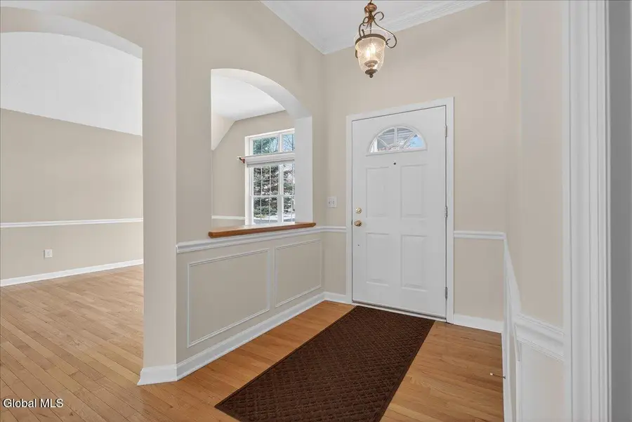 8 Danbury Court, Clifton Park, NY 12065 - #2