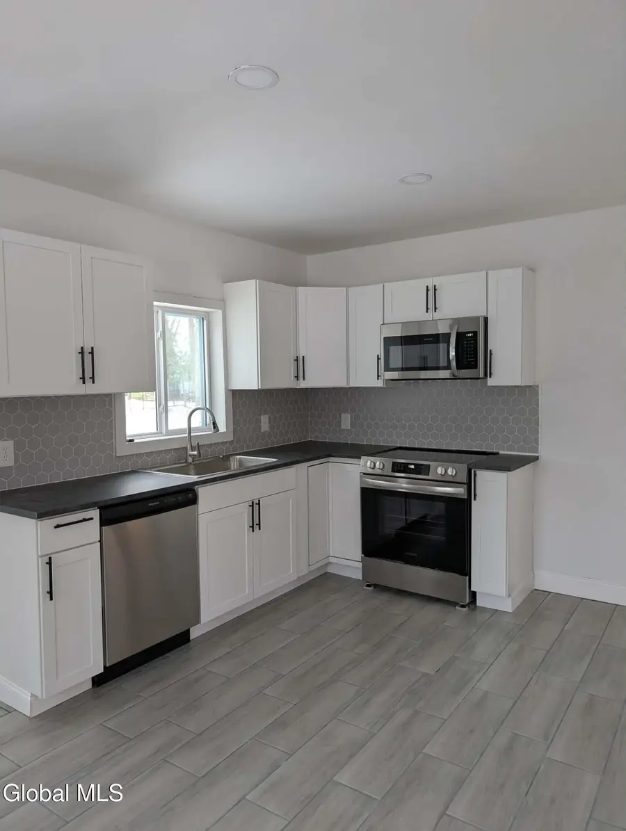 320 Gasner Avenue, Niskayuna, NY 12304 - #3