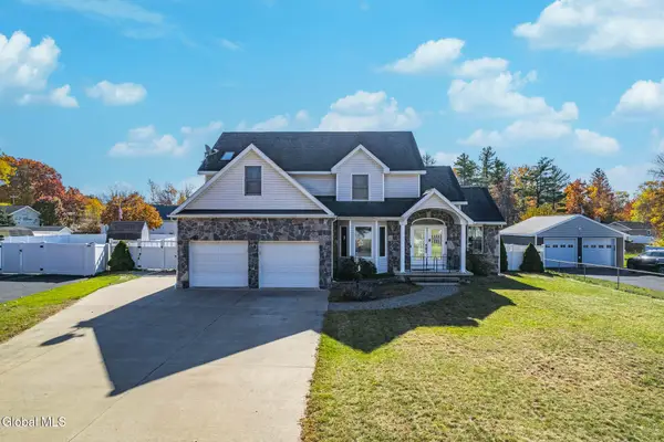 7 Theresa Ann Court, Colonie, NY 12205