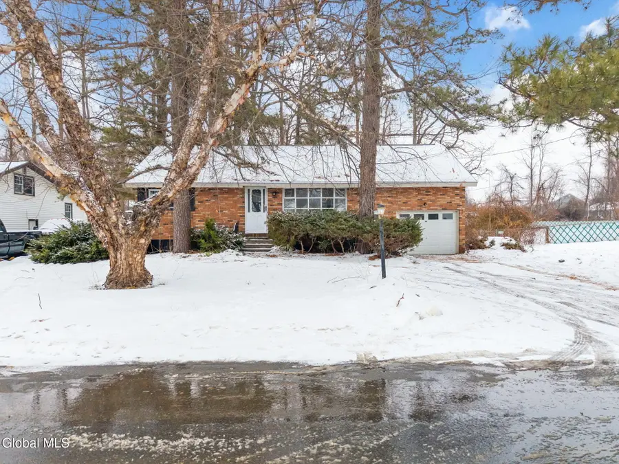 120 East Palmer Avenue, Rotterdam, NY 12303 - #2