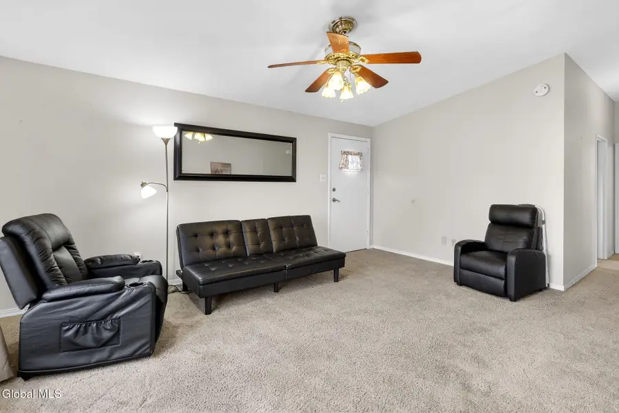 32 Dover Drive, Colonie Town, NY 12110 - Image #2