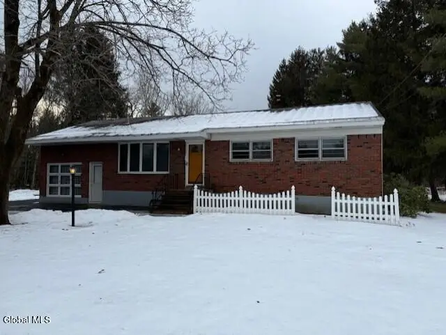 2743 W Lydius Street, Guilderland, NY 12306 - Image #2