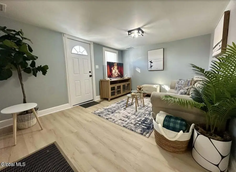 4207 Albany Street, Colonie, NY 12205 - Image #2