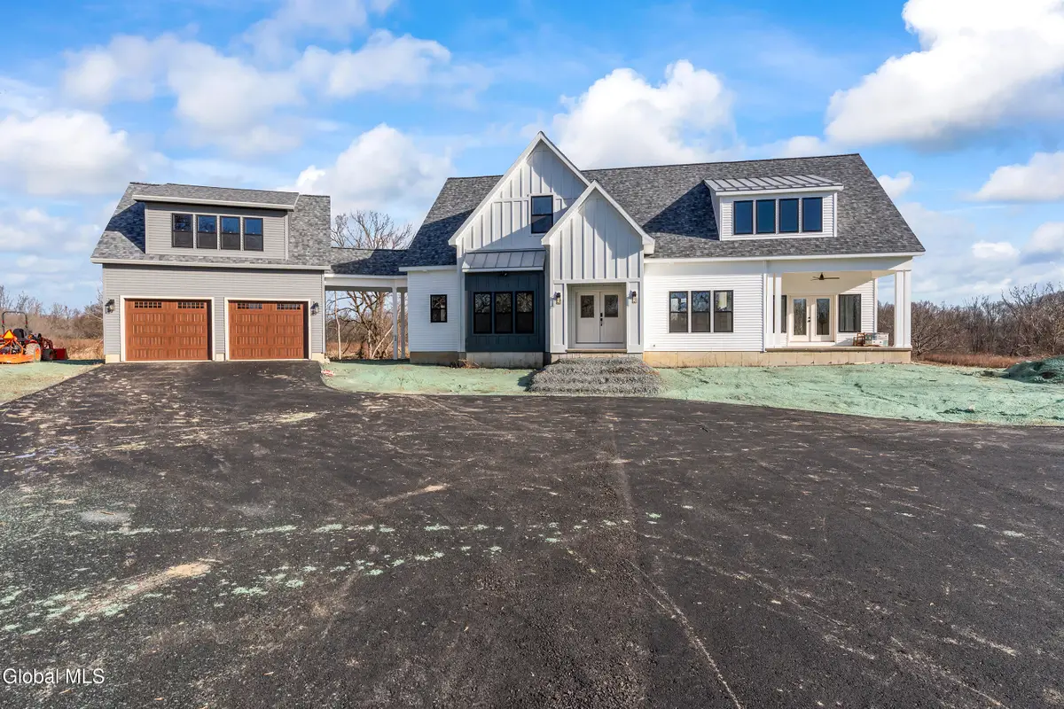 811 Walden's Pond Road, Westmere, NY 12203 - Image #1