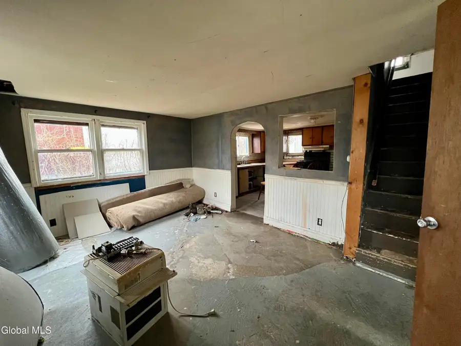 43 New York Avenue, Hampton Manor, NY 12144 - Image #2