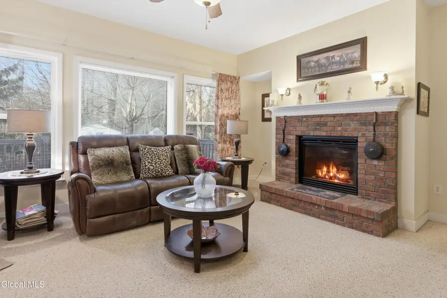 12 Patriot Circle, Clifton Park, NY 12065 - Image #2