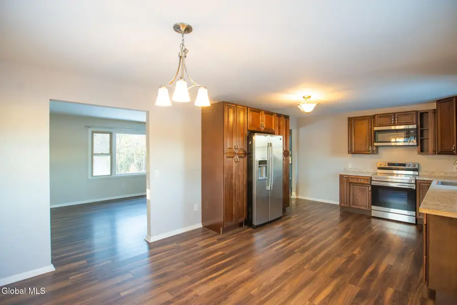 292 Washington Street, Saratoga Springs, NY 12866 - #3