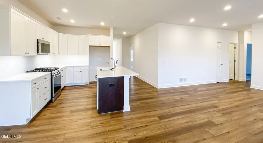 18 Reed's Hollow, Saratoga Springs, NY 12866 - Image #2