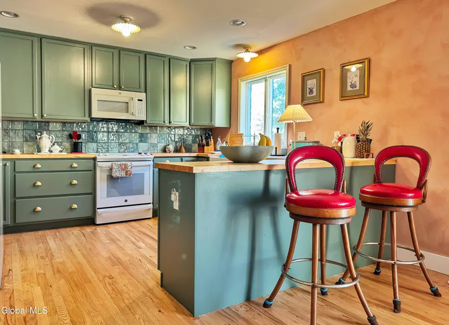 5 Clubhouse Court, Saratoga Springs, NY 12866 - Image #3