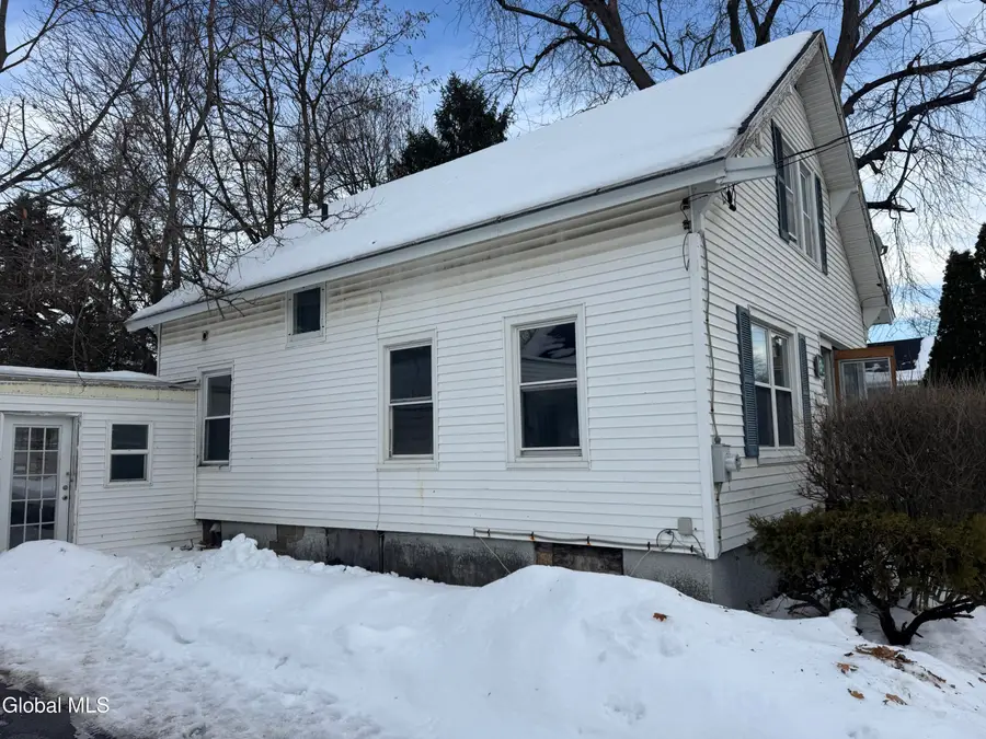 29 Woodward Avenue, Gloversville, NY 12078 - Image #3